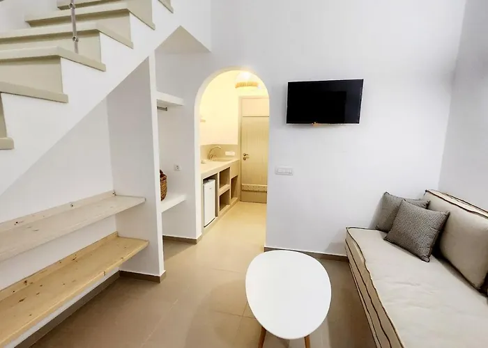 Hayal Santorini * Emporio (Santorini)